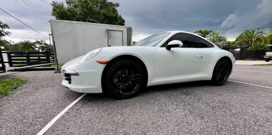 Auto Detailer Auto Detailer