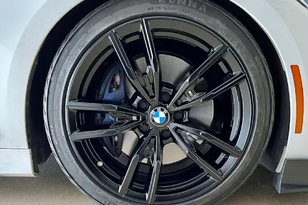 Auto Detailer Auto Detailer